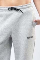 Essential pants grey